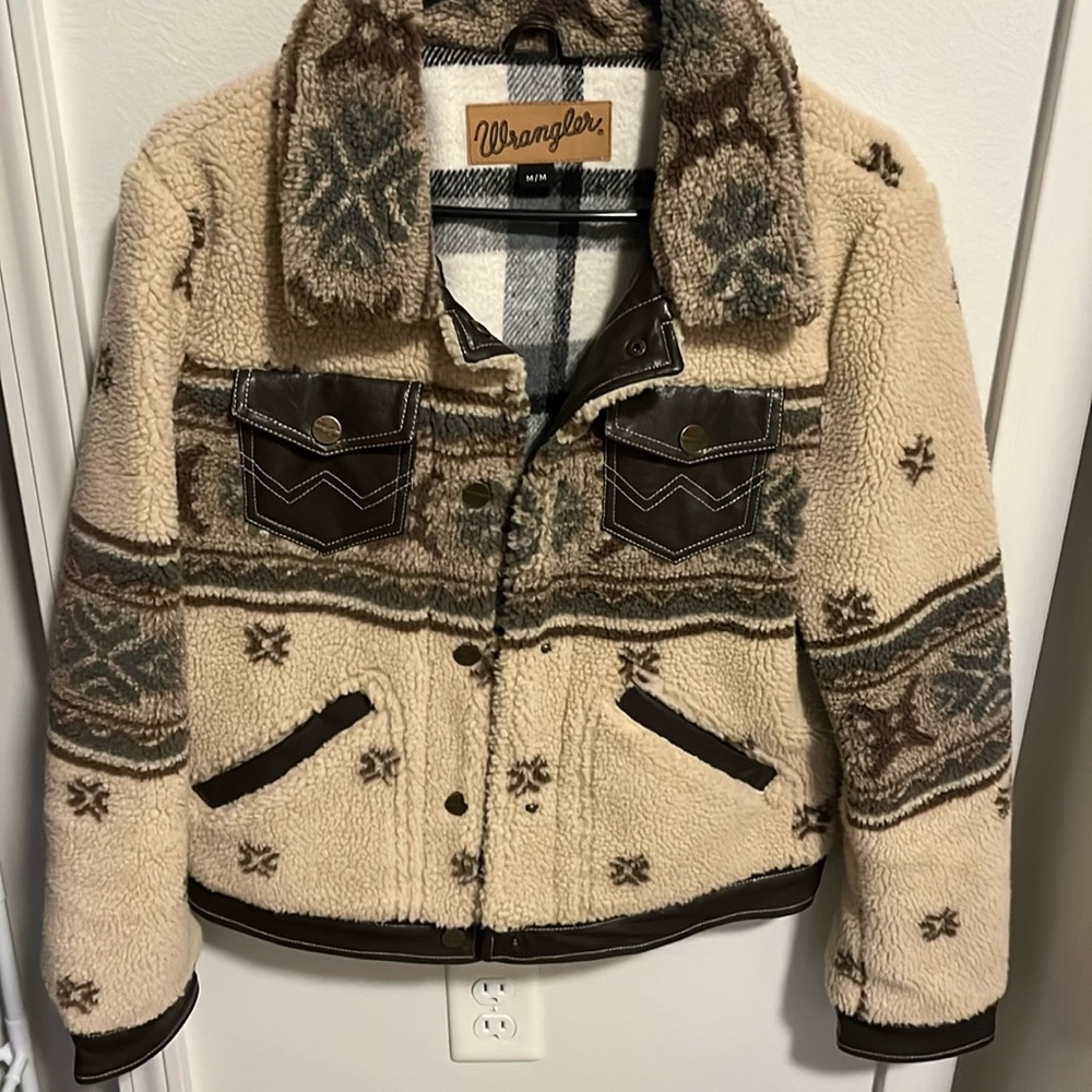 Wrangler lined sherpa trucker jacket